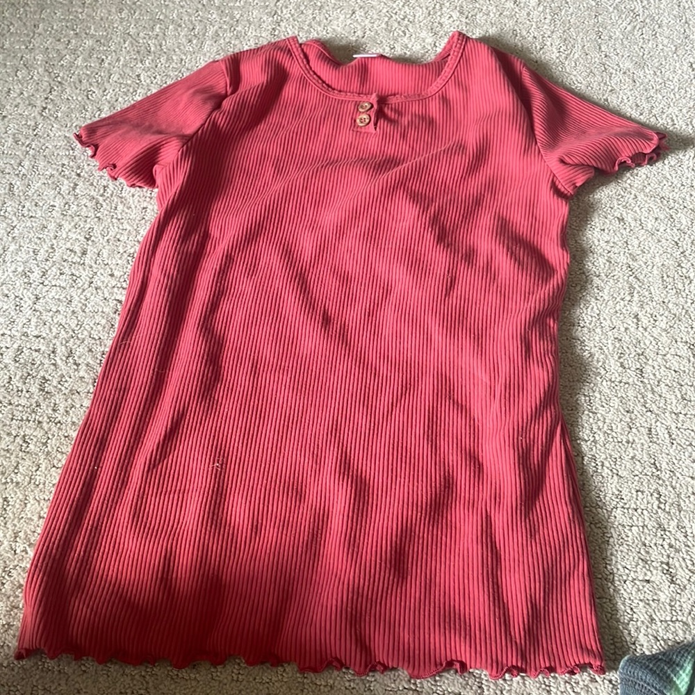 Old navy rubbed top size 14-16 girls